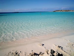 karibisches Blau und feiner Kalksand, Elafonissi ist selbst für Kreta etwas Besonderes_Platon Kiriazidis