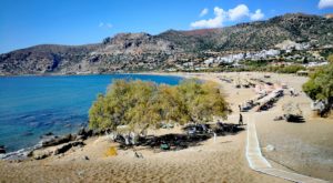 Strandansicht von Paleochora auf Kreta_Platon Kiriazidis